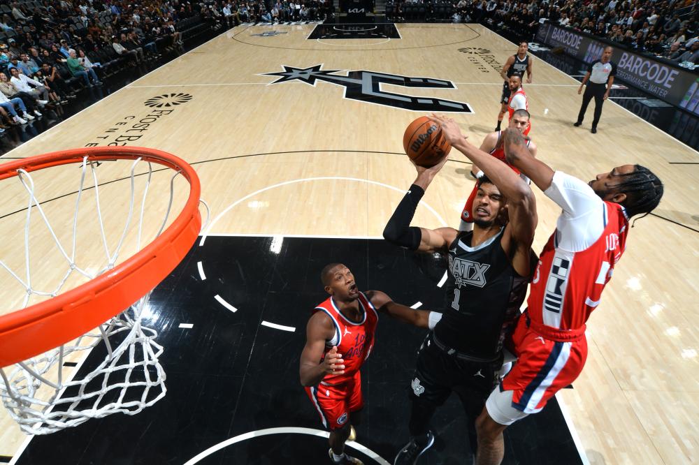 面对空篮出 面对空篮出